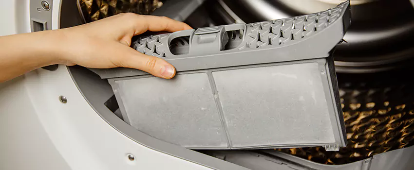 Signs Of A Clogged Dryer Lint Trap in Bay City, Texas